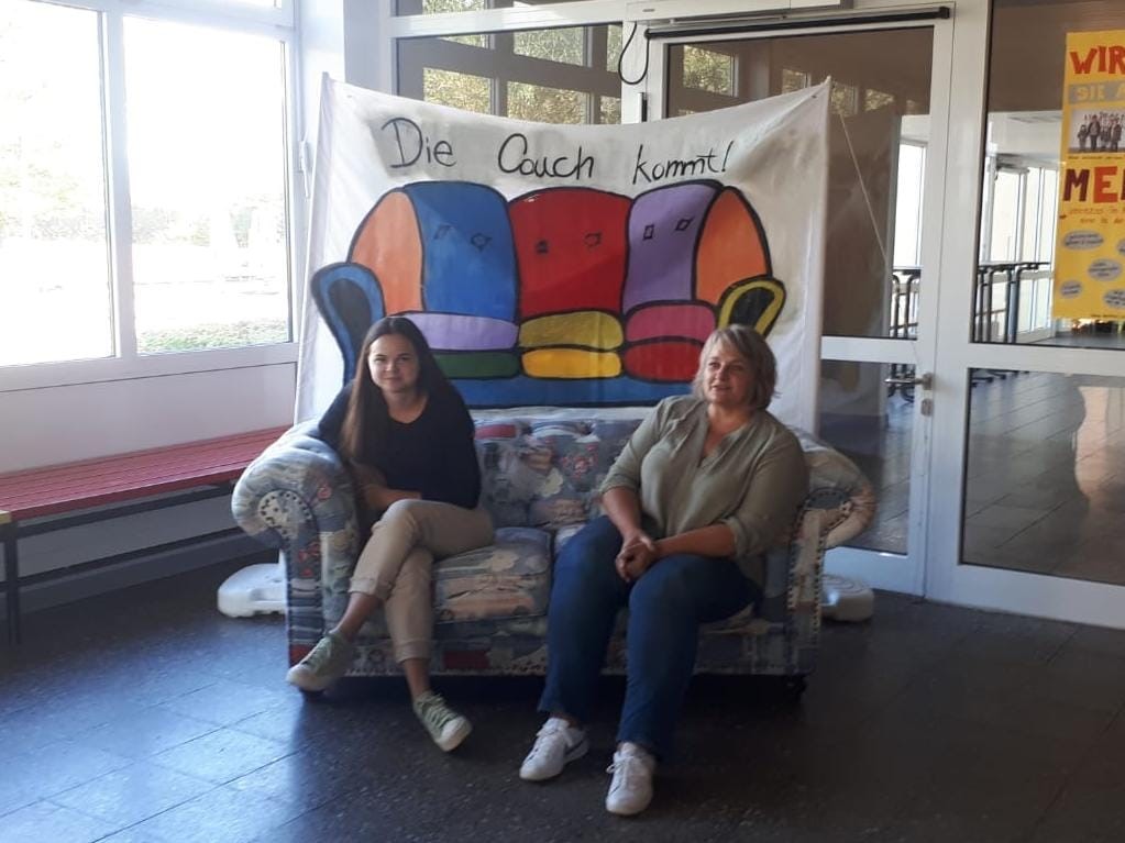  (couch.jpg)
